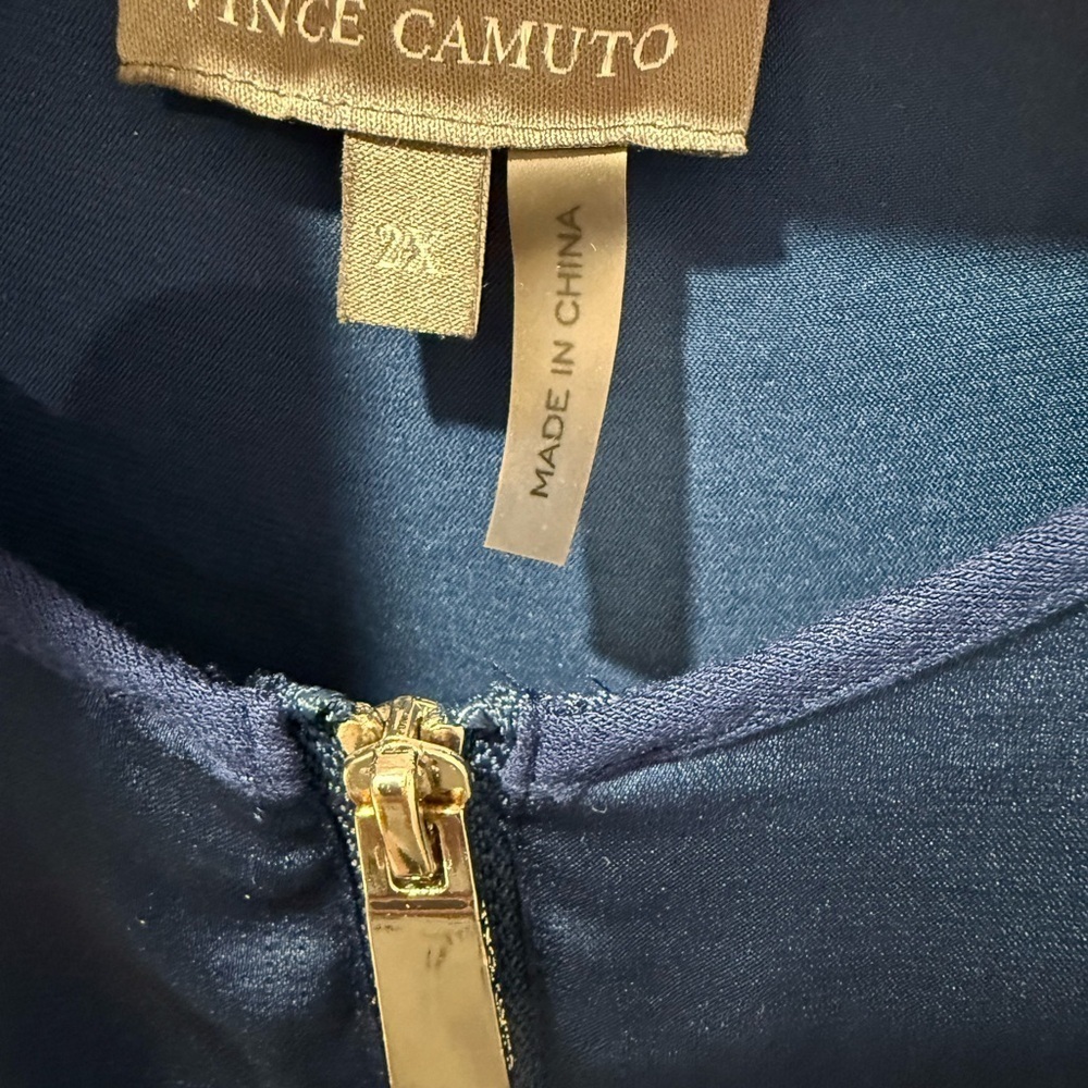 Vince Camuto Navy Blue Tunic Top - Picture 3 of 6